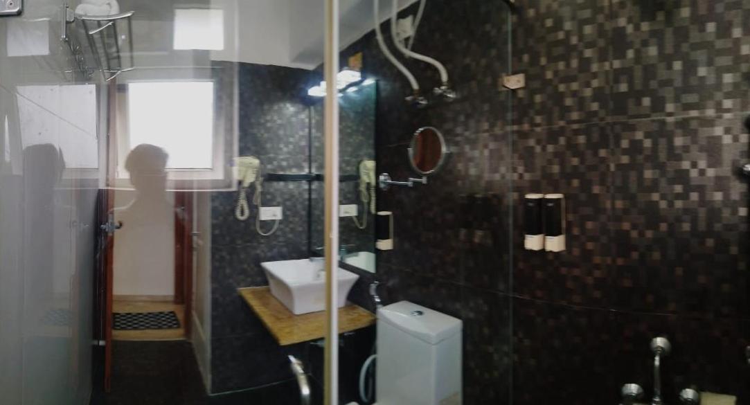 Avi Fortune Suites - Near Bangalore International Airport Bagian luar foto